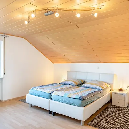 Huegelblick Oase Apartament *